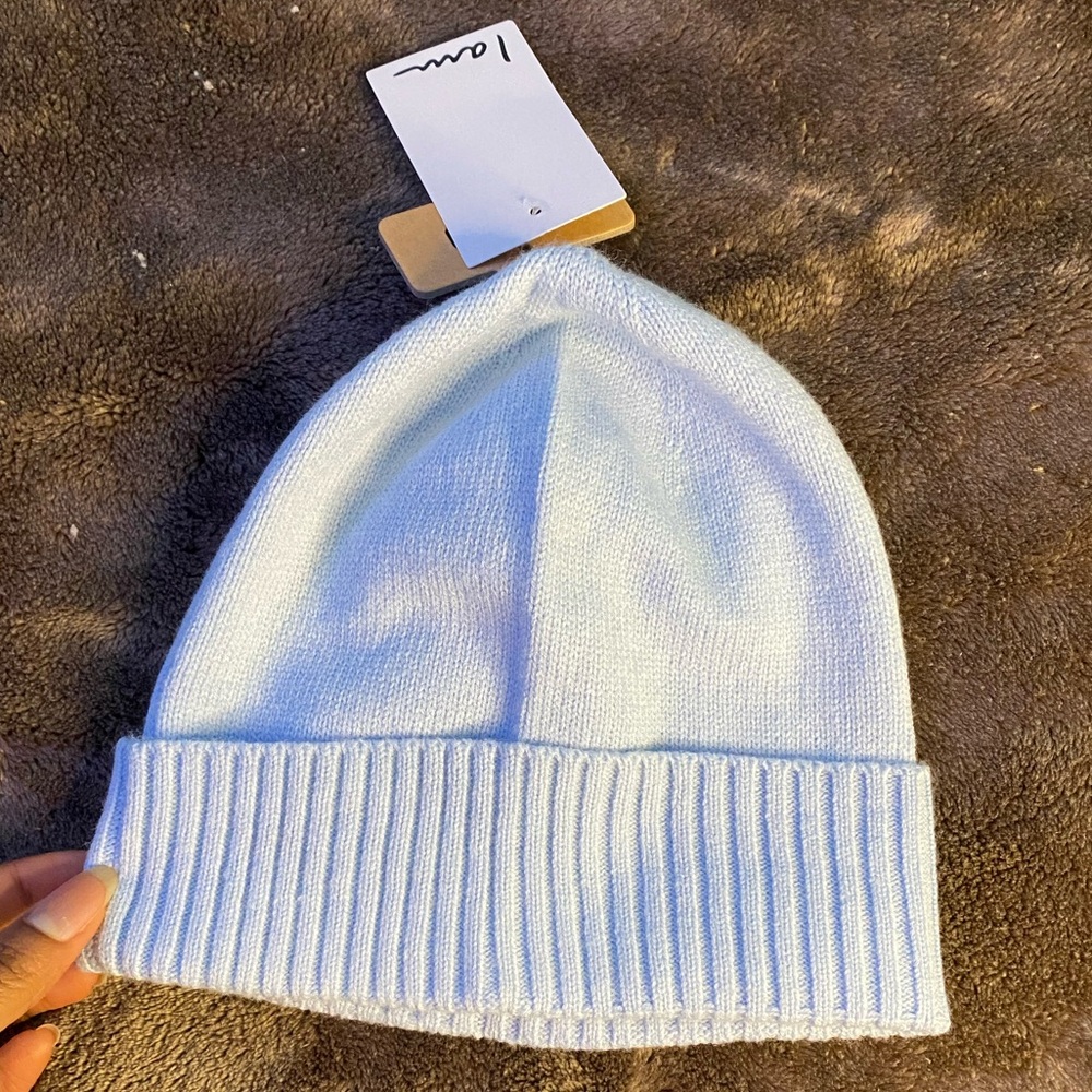 NWT Baby blue beanie